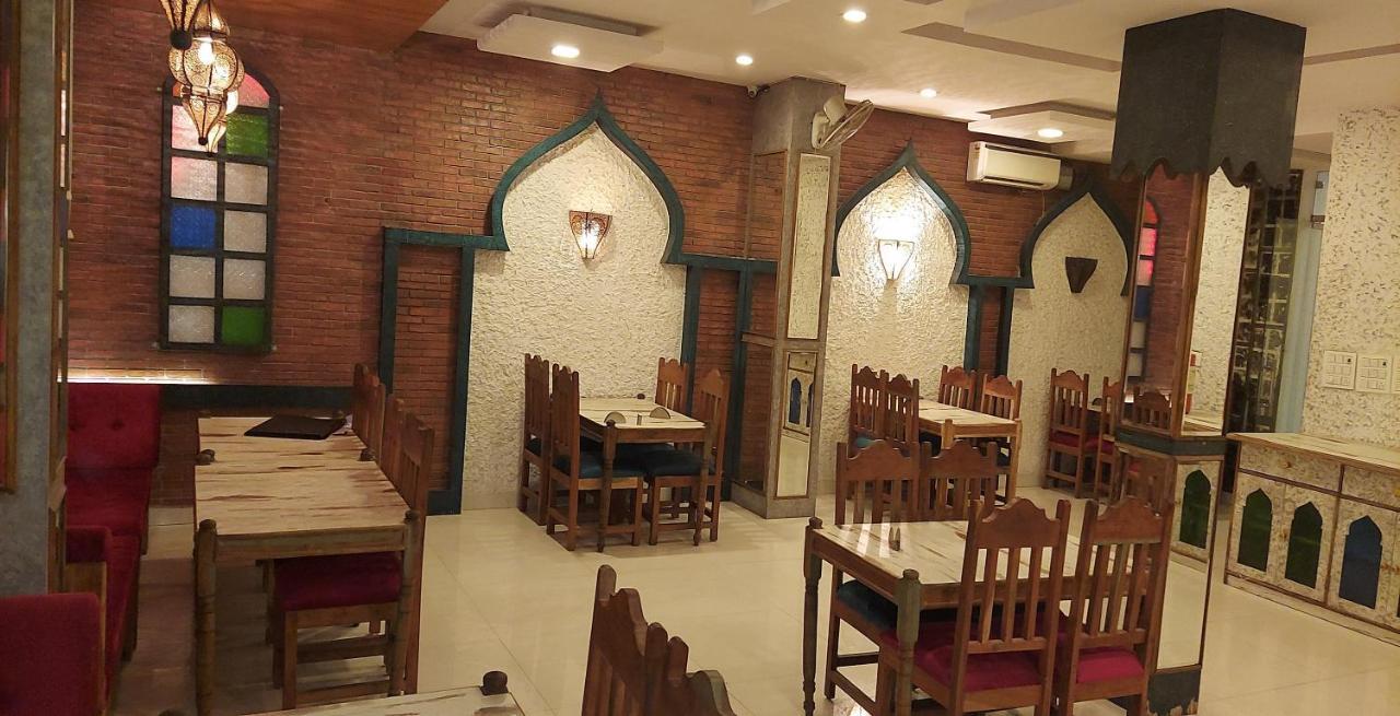 Hotel Reeve Inn ジャイプール エクステリア 写真