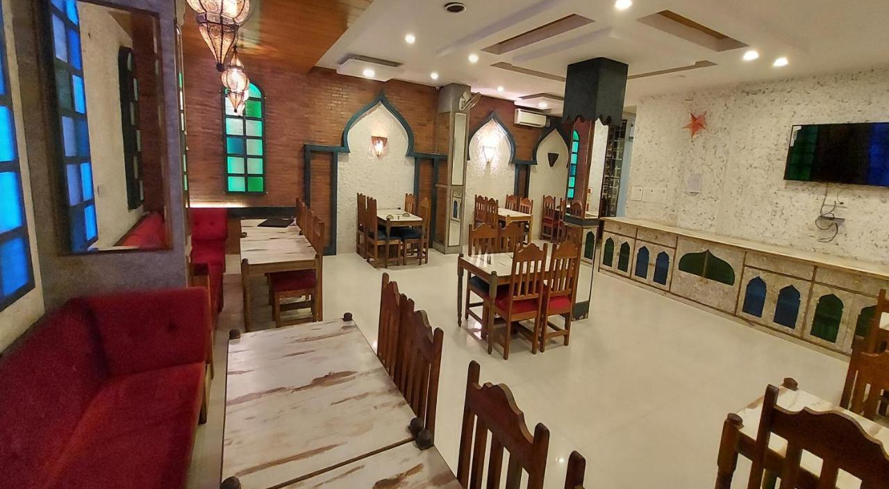 Hotel Reeve Inn ジャイプール エクステリア 写真