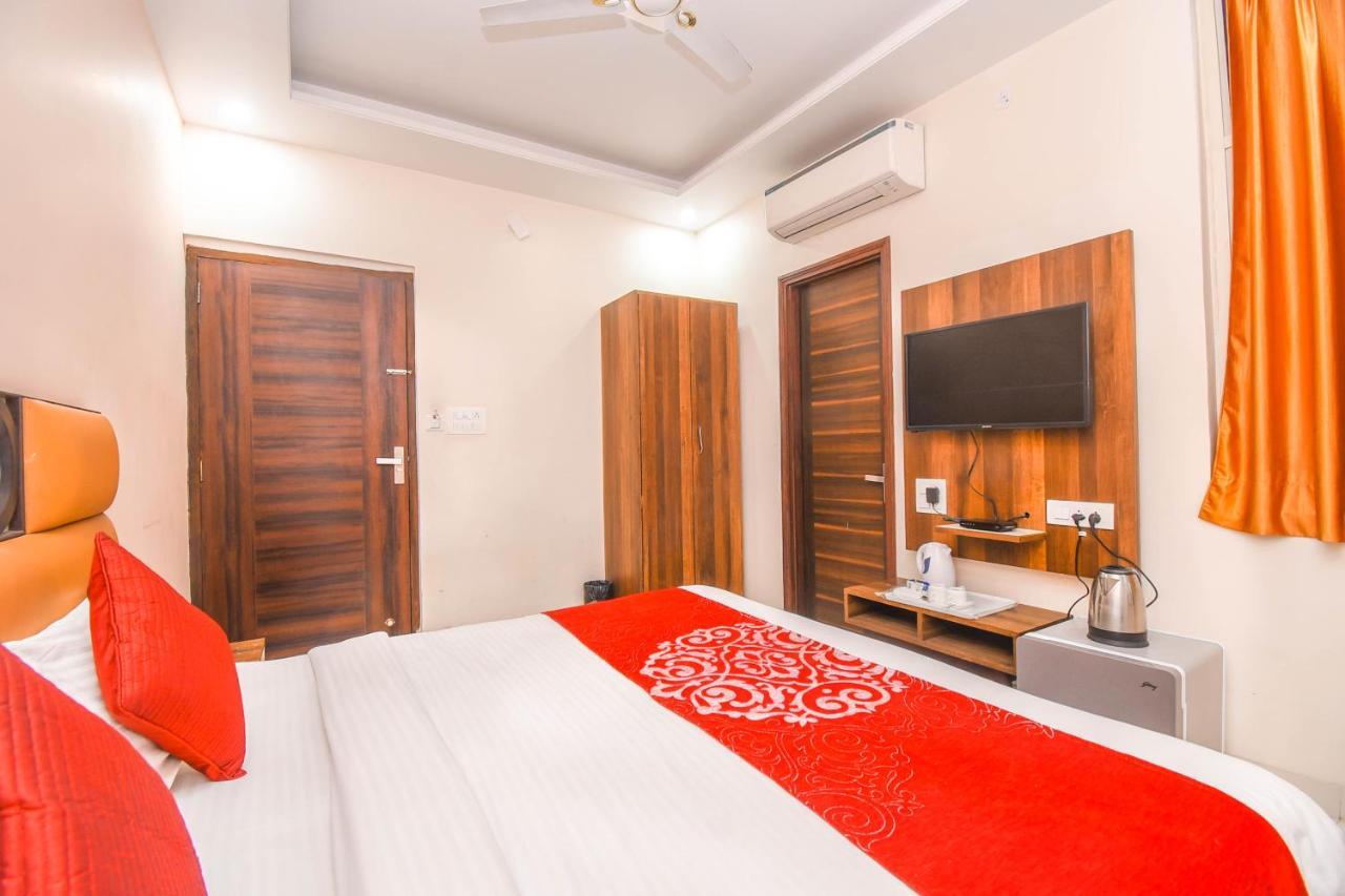 Hotel Reeve Inn ジャイプール エクステリア 写真